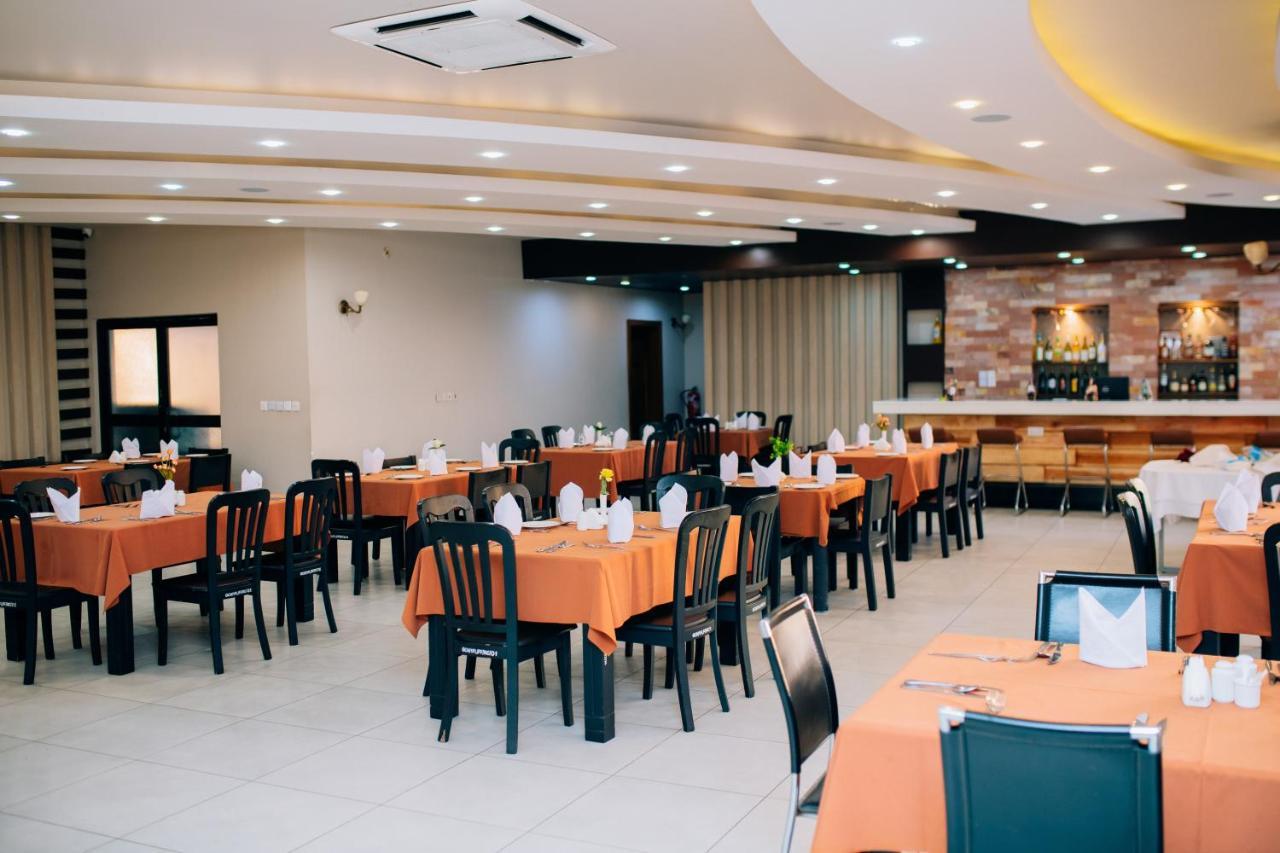 Gold Crest Hotel Mwanza Exterior foto