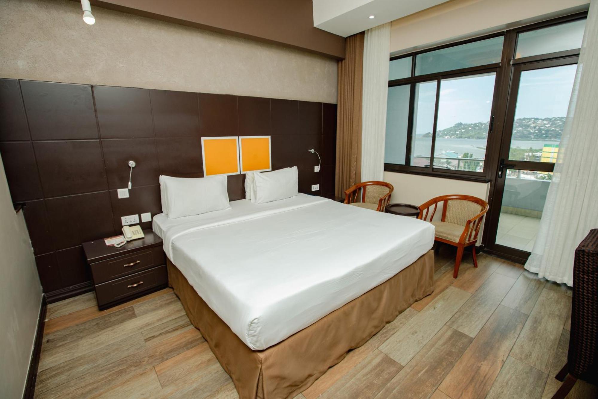 Gold Crest Hotel Mwanza Exterior foto