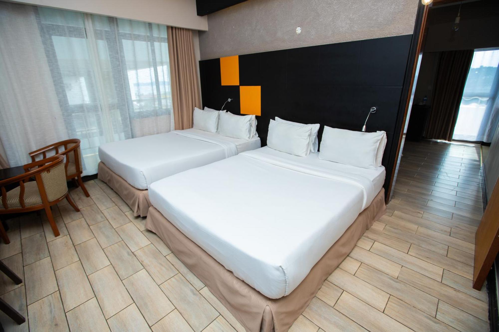 Gold Crest Hotel Mwanza Exterior foto
