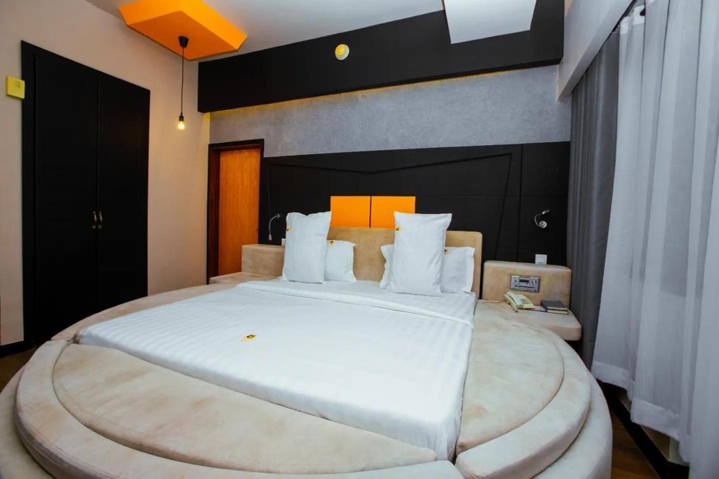 Gold Crest Hotel Mwanza Exterior foto